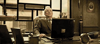 Gif Cuando Windows decide reiniciarse mientras estoy trabajando en algo importante