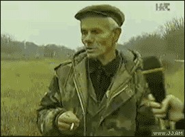 Gif Cuando el servidor se cae justo antes del fin de semana