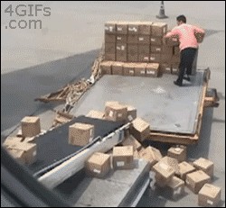 Gif Cuando el cliente me obliga a poner features inútiles